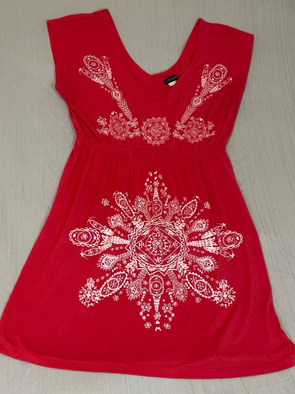 Boho Coral V-Neck Look put together Vacation Ready printed Mini Dress
Size XL